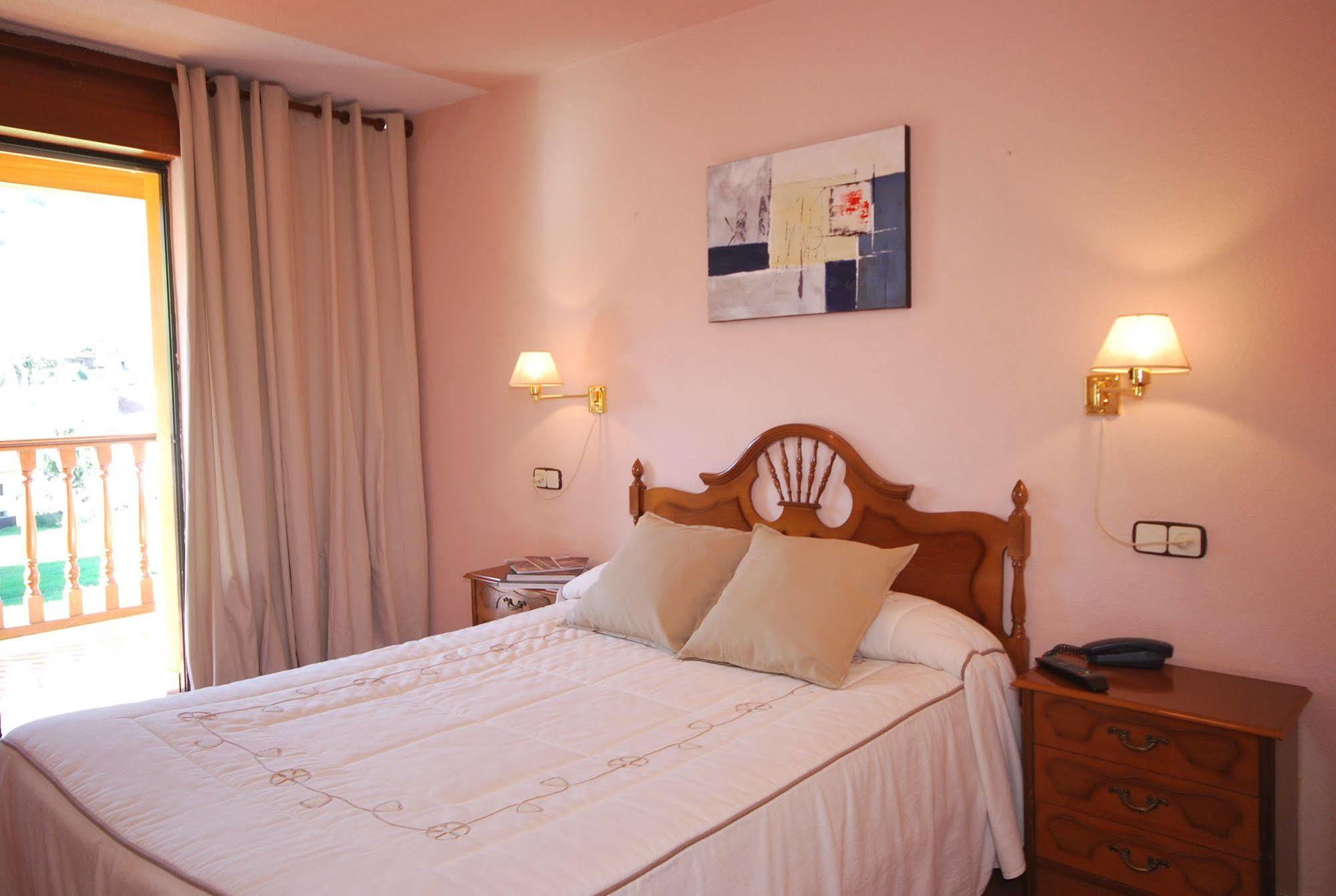 Hotel Principado De Europa اريناس دي كابراليس المظهر الخارجي الصورة
