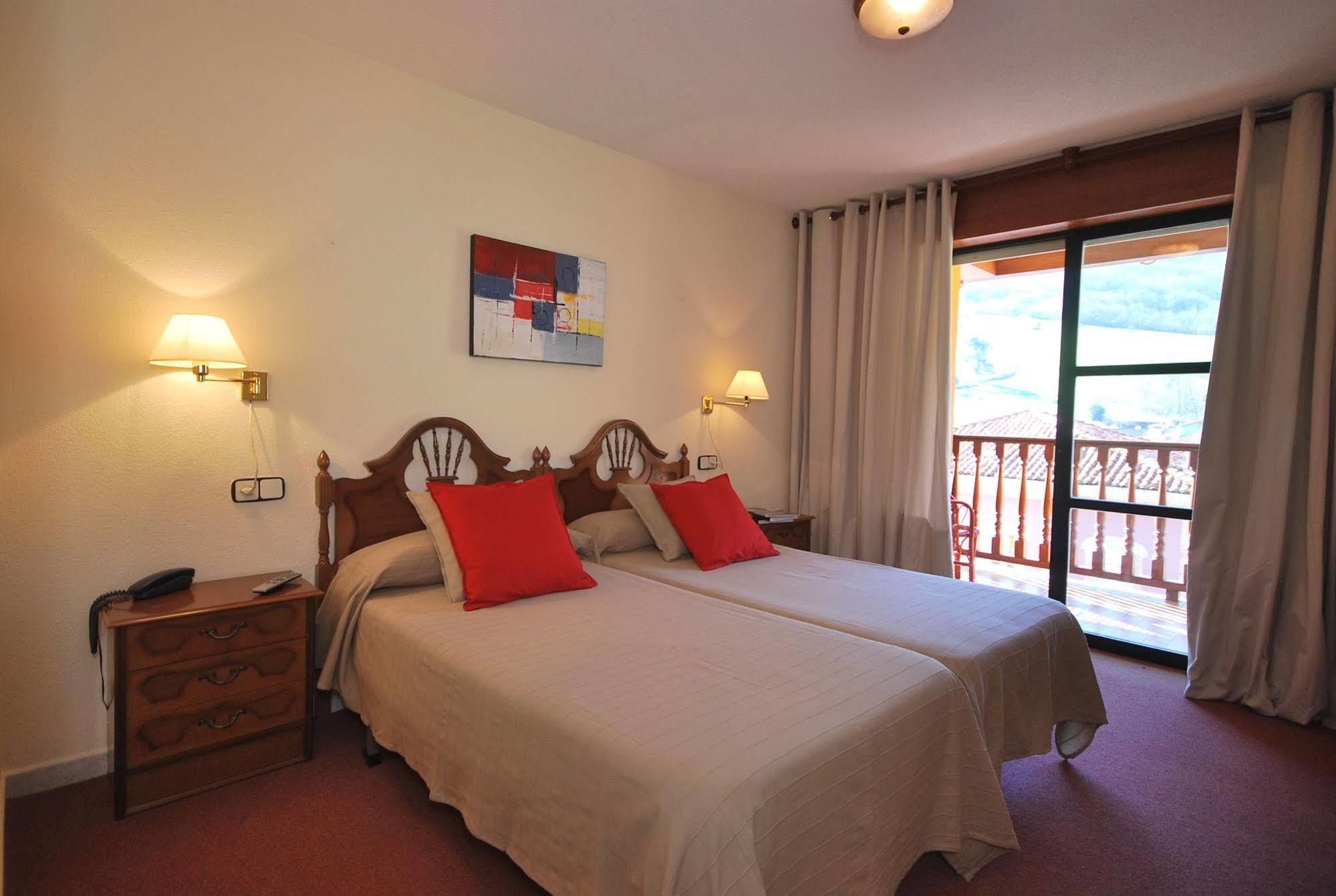 Hotel Principado De Europa اريناس دي كابراليس المظهر الخارجي الصورة