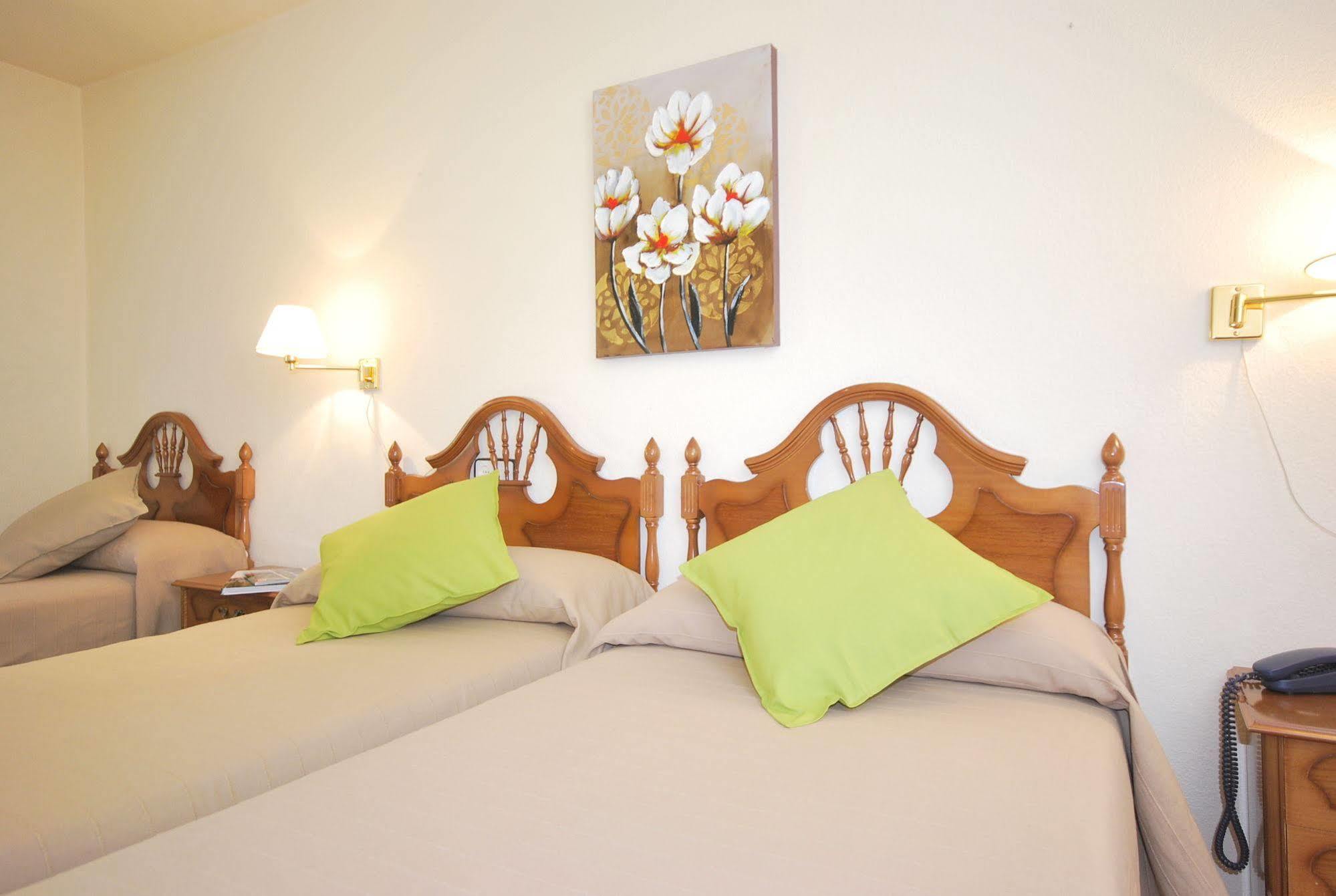 Hotel Principado De Europa اريناس دي كابراليس المظهر الخارجي الصورة